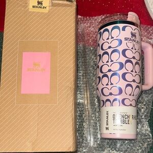 Stanley Pink Tumbler 40 oz NIB